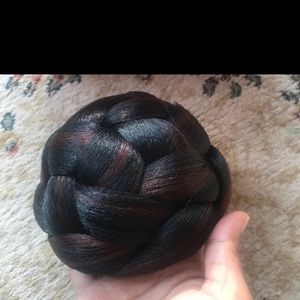 Hair extension/ bun